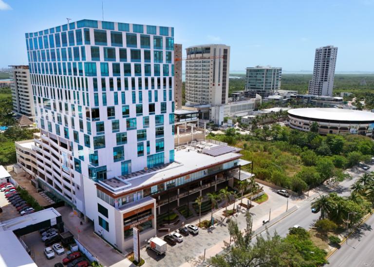 Sani Dental Group (Cancún branch) — clinic