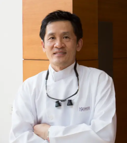 Dr. Suwat Teerawattanapong, HeySmile Dental Clinic
